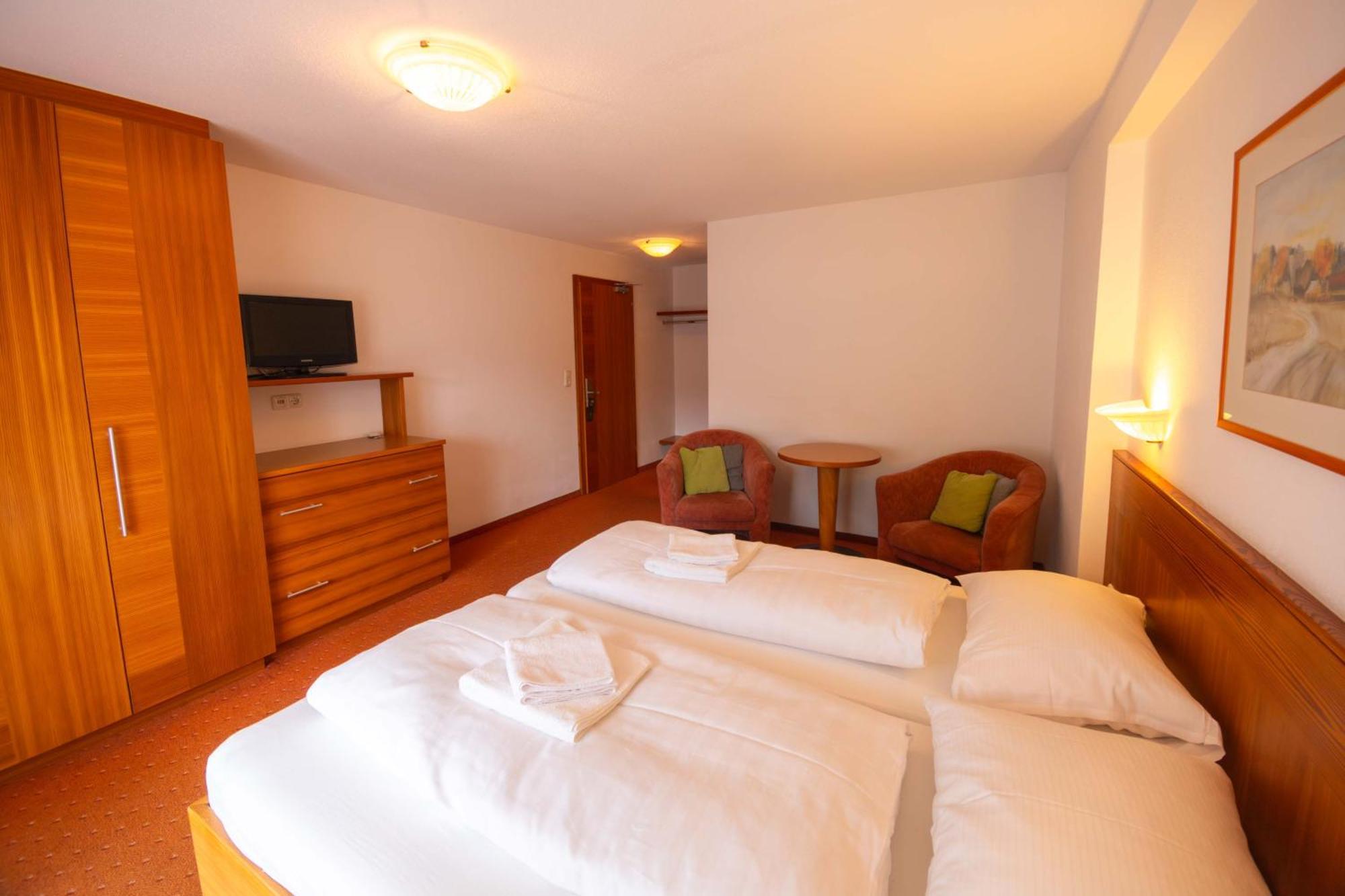 Tirolerhof Hotel Serfaus Phòng bức ảnh